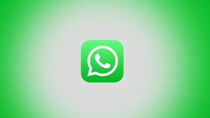 WhatsApp sidebar and status reply
